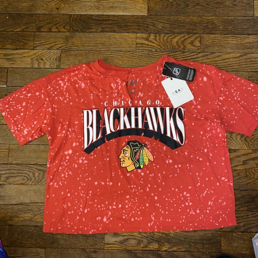 Wear By Erin Andrewโs Chicago Blackhawks NHL Small Short Sleeve Crop Womens NWT